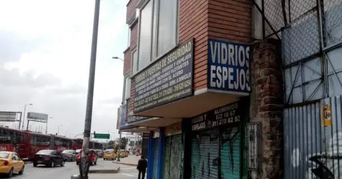 VIDRIOS Y PUERTAS DE SEGURIDAD VIDRIOS Y PUERTAS DE SEGURIDAD